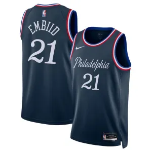 Maillot Homme Philadelphia 76ers Joel Embiid City Edition 2025-26 Navy Swingman