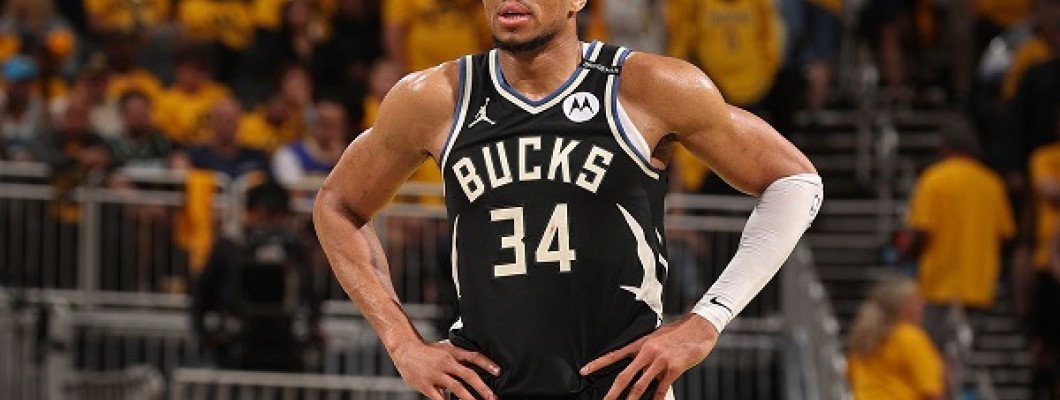 Giannis Antetokounmpo a décidé de continuer à jouer pour les Milwaukee Bucks