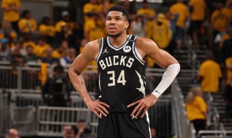 Giannis Antetokounmpo a décidé de continuer à jouer pour les Milwaukee Bucks