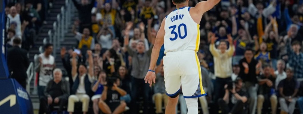 L'engagement permanent de Stephen Curry envers les Golden State Warriors n'est pas garanti L'engagement permanent de Stephen Curry envers les Golden State Warriors n'est pas garanti