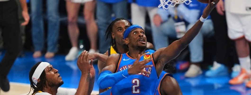 Le scénario habituel du renouvellement de contrat à gros salaire pour le titre NBA est de nouveau mis en scène Le scénario habituel du renouvellement de contrat à gros salaire pour le titre NBA est de nouveau mis en scène