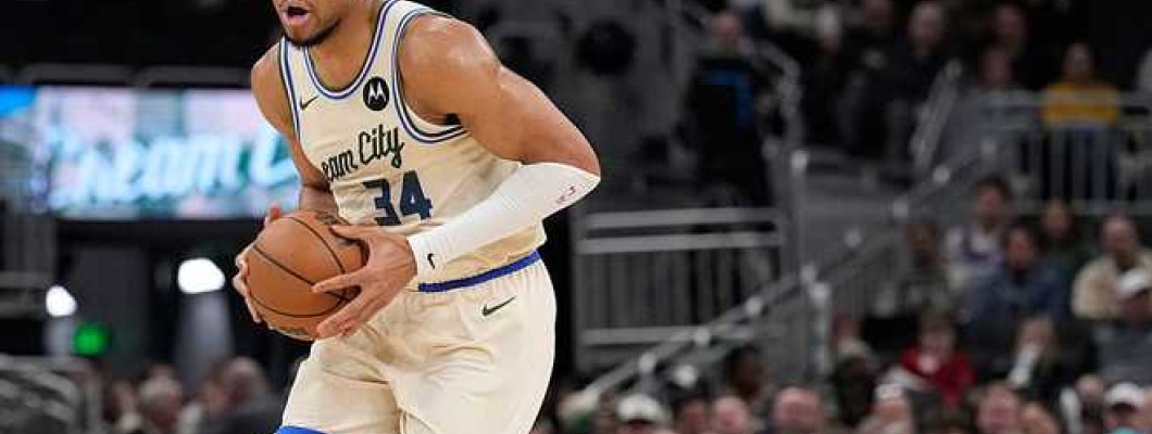 Les Milwaukee Bucks ont échangé Giannis Antetokounmpo contre neuf autres atouts Les Milwaukee Bucks ont échangé Giannis Antetokounmpo contre neuf autres atouts