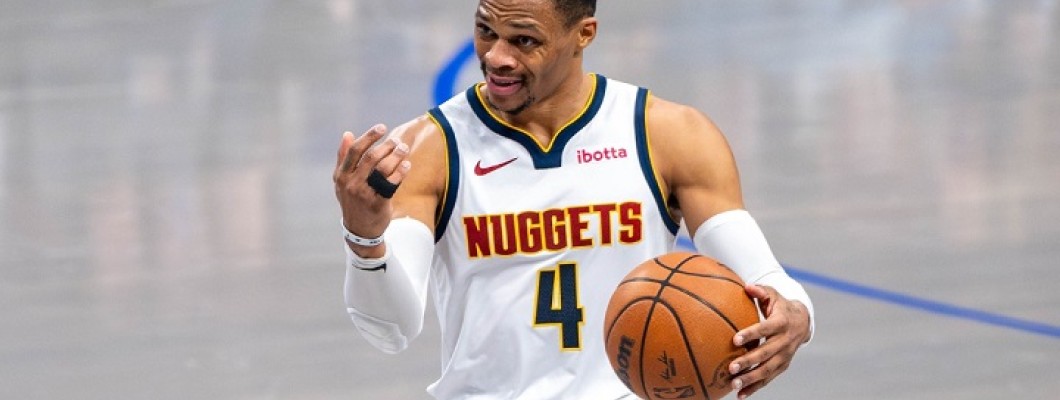 Les Sacramento Kings ont reçu une offre de dernière minute de Russell Westbrook Les Sacramento Kings ont reçu une offre de dernière minute de Russell Westbrook