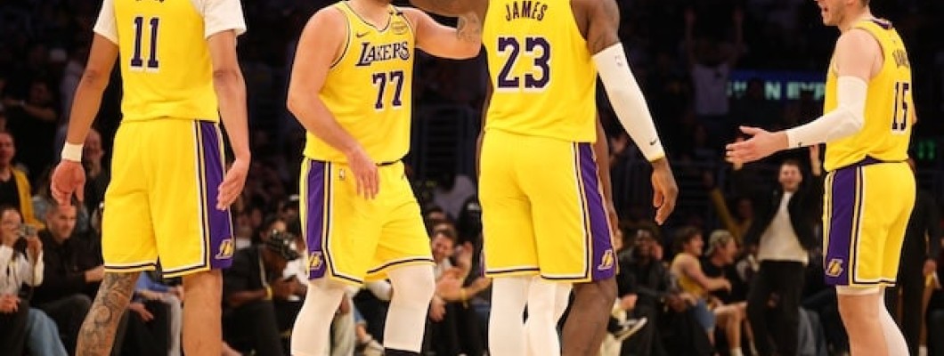 Les joueurs des Los Angeles Lakers restent optimistes quant au potentiel de LeBron James Les joueurs des Los Angeles Lakers restent optimistes quant au potentiel de LeBron James