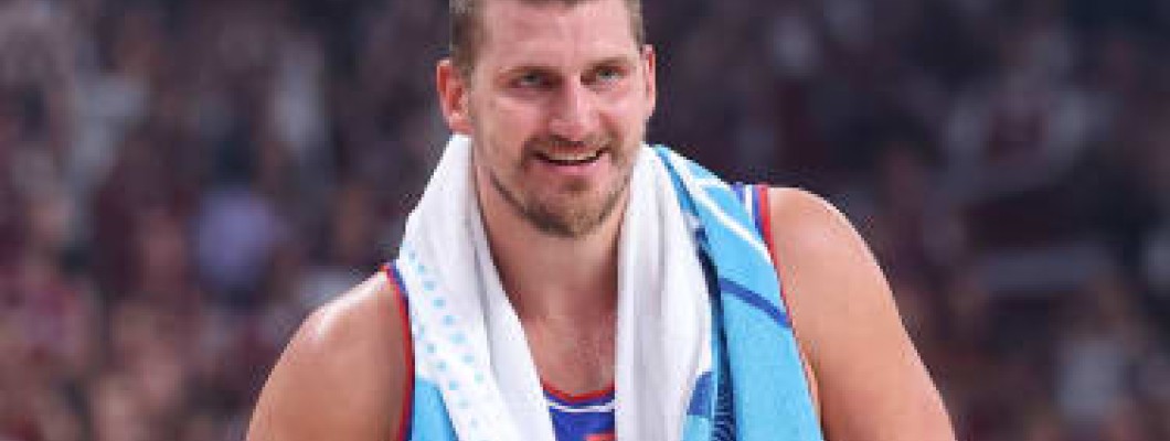 Nikola Jokic croit que la véritable force réside dans le travail d'équipe Nikola Jokic croit que la véritable force réside dans le travail d'équipe